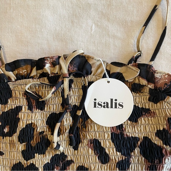 New with tags animal print silk crop top - Picture 2 of 5